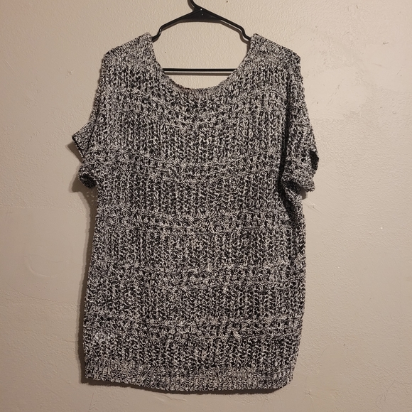Merona Crotchet Short Sleeve Top - Picture 2 of 9